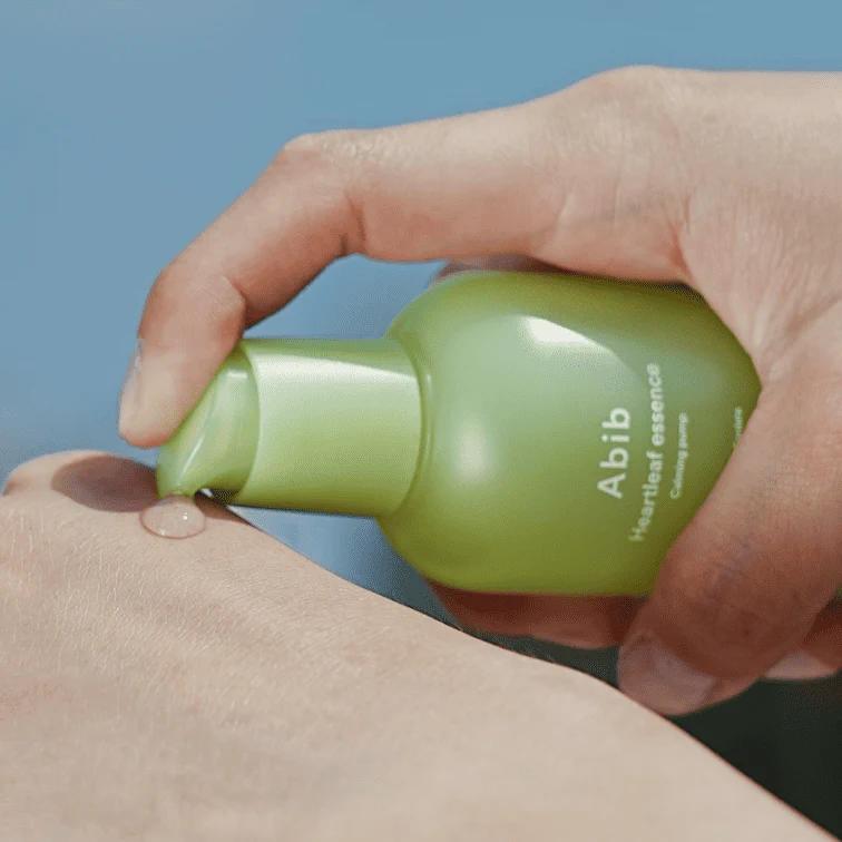 Abib essence heartleaf texture