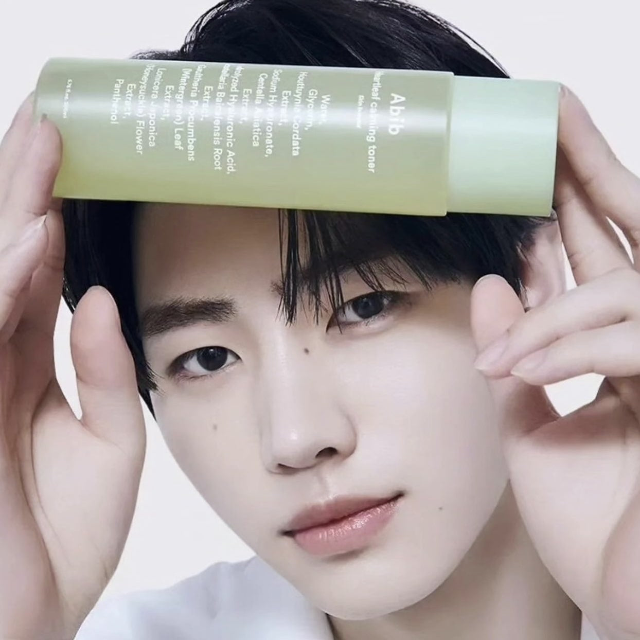 Abib Toner apaisant Heartleaf avec mannequin