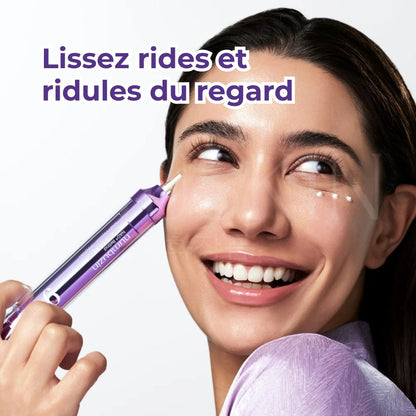 Femme utilisant la crème contour des yeux anti-âge au rétinol et NAD+ No.9