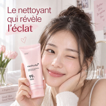 Le bénéfice de la mousse nettoyante éclat au PDRN et glutathion rose de Medicube