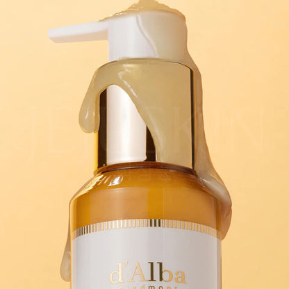 Photo de près du nettoyant visage 2-en-1 crème et huile à la truffe blanche de d'Alba