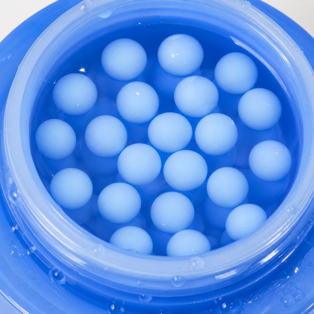 Billes bleues de la crème medicube capsule
