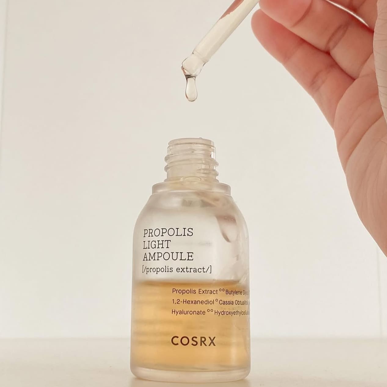 COSRX Ampoule à la Propolis texture