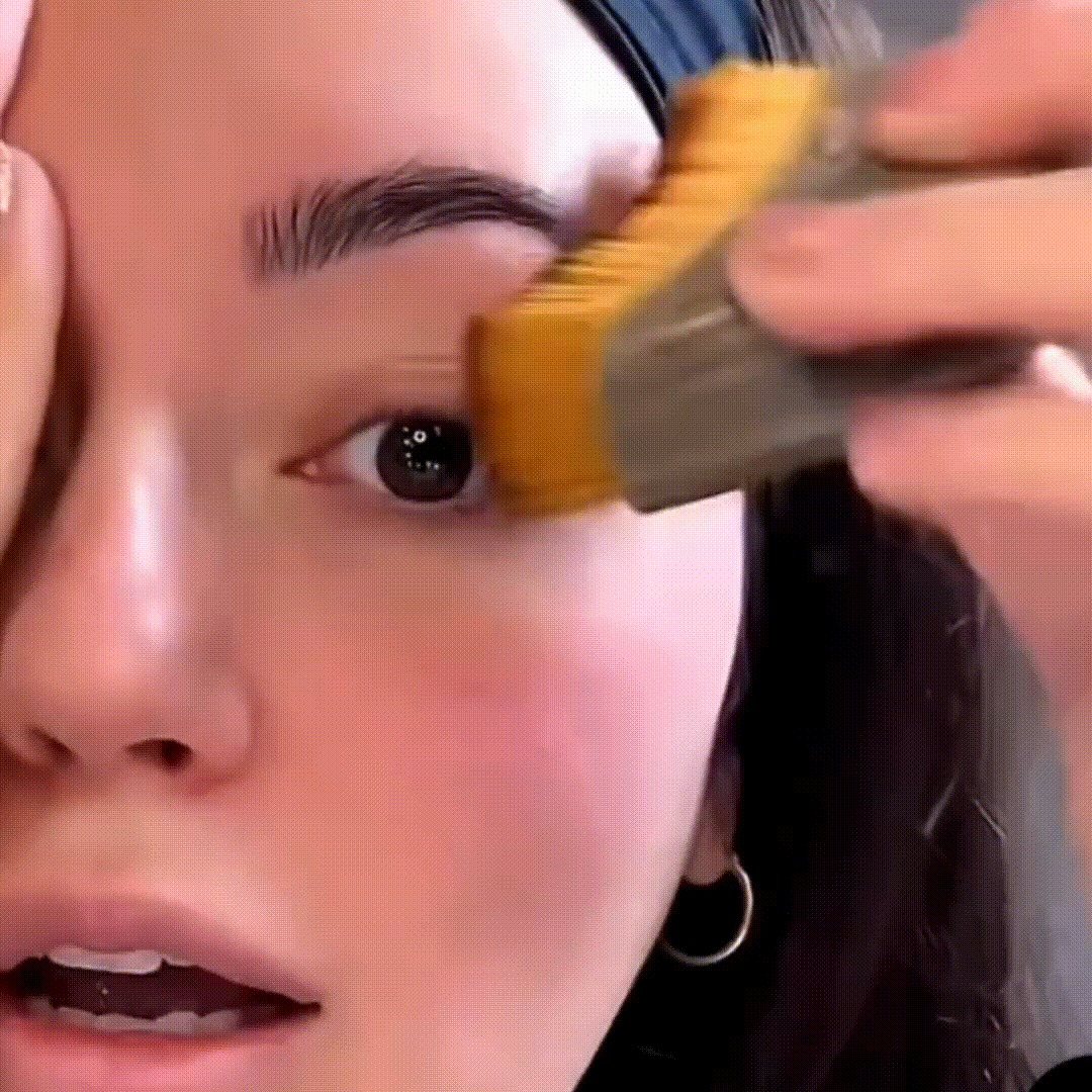 Utilisation de la brosse de drainage lymphatique pour le visage