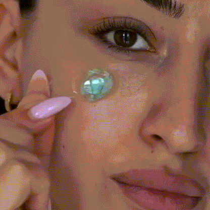 Gif de la crème capsules régénérante au PDRN  de VT cosmetics