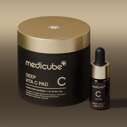 Medicube Ampoule Pro à la vitamine C Age-R  avec les pads medicube